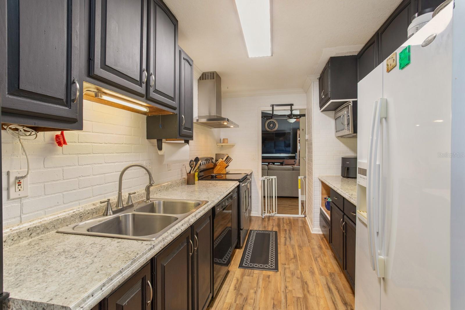 Image 7 of 27 For 1421 16th Street