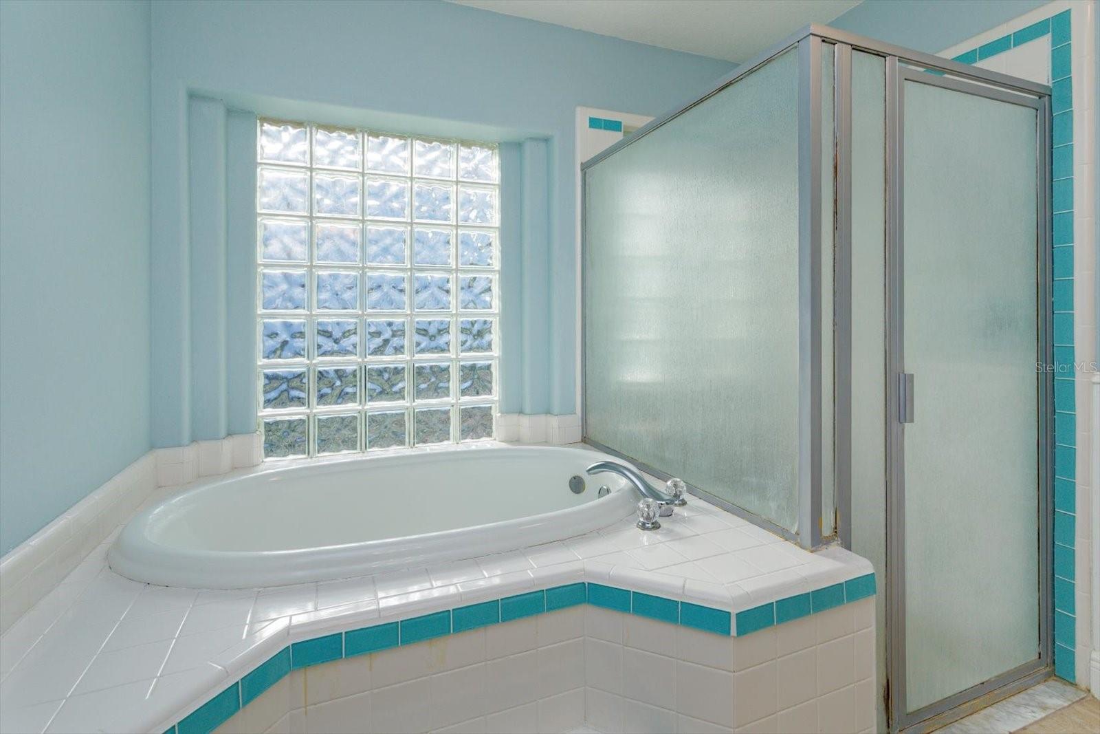 Image 16 of 20 For 8930 Spyglass Loop