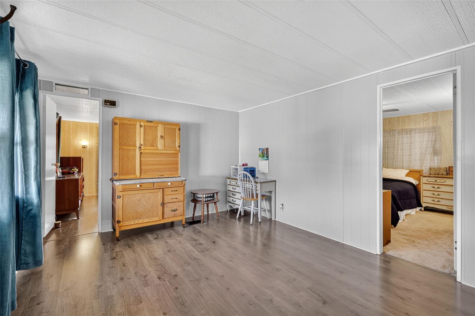 Image 12 of 29 For 11600 Magnolia Avenue