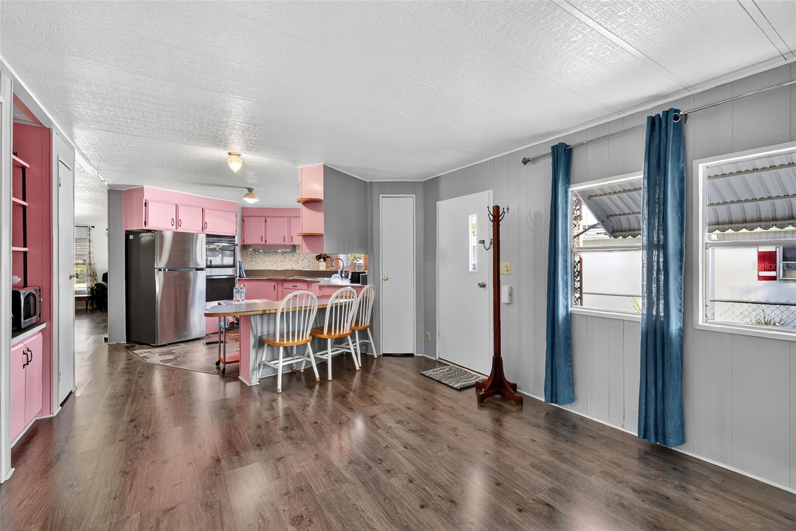 Image 13 of 29 For 11600 Magnolia Avenue