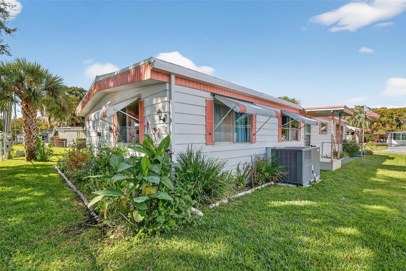 Image 5 of 29 For 11600 Magnolia Avenue