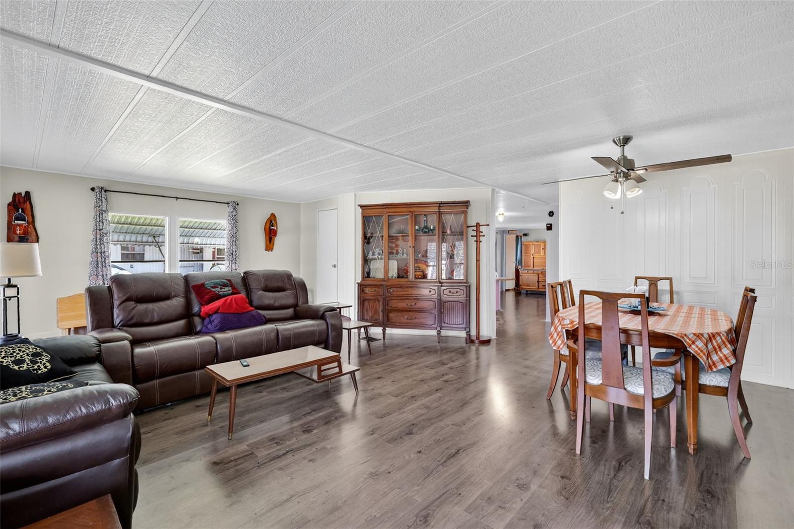 Image 6 of 29 For 11600 Magnolia Avenue