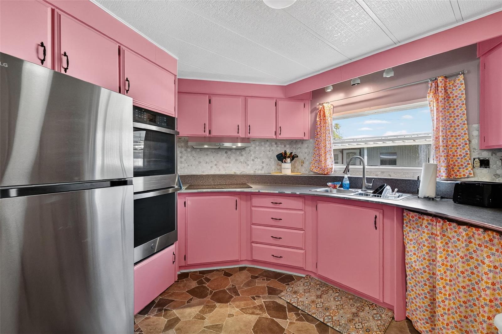 Image 9 of 29 For 11600 Magnolia Avenue