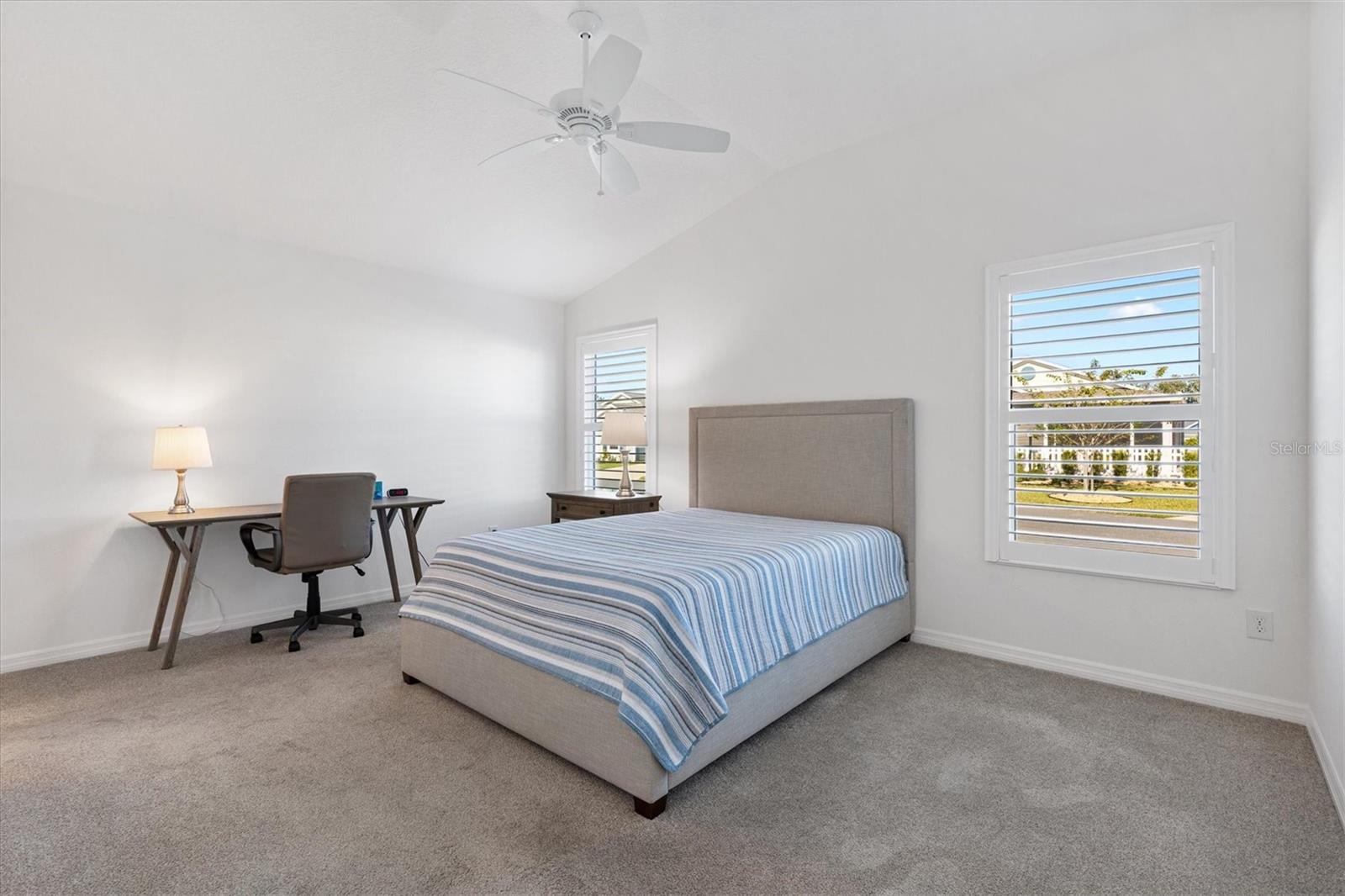 Image 17 of 36 For 2865 Judah Street