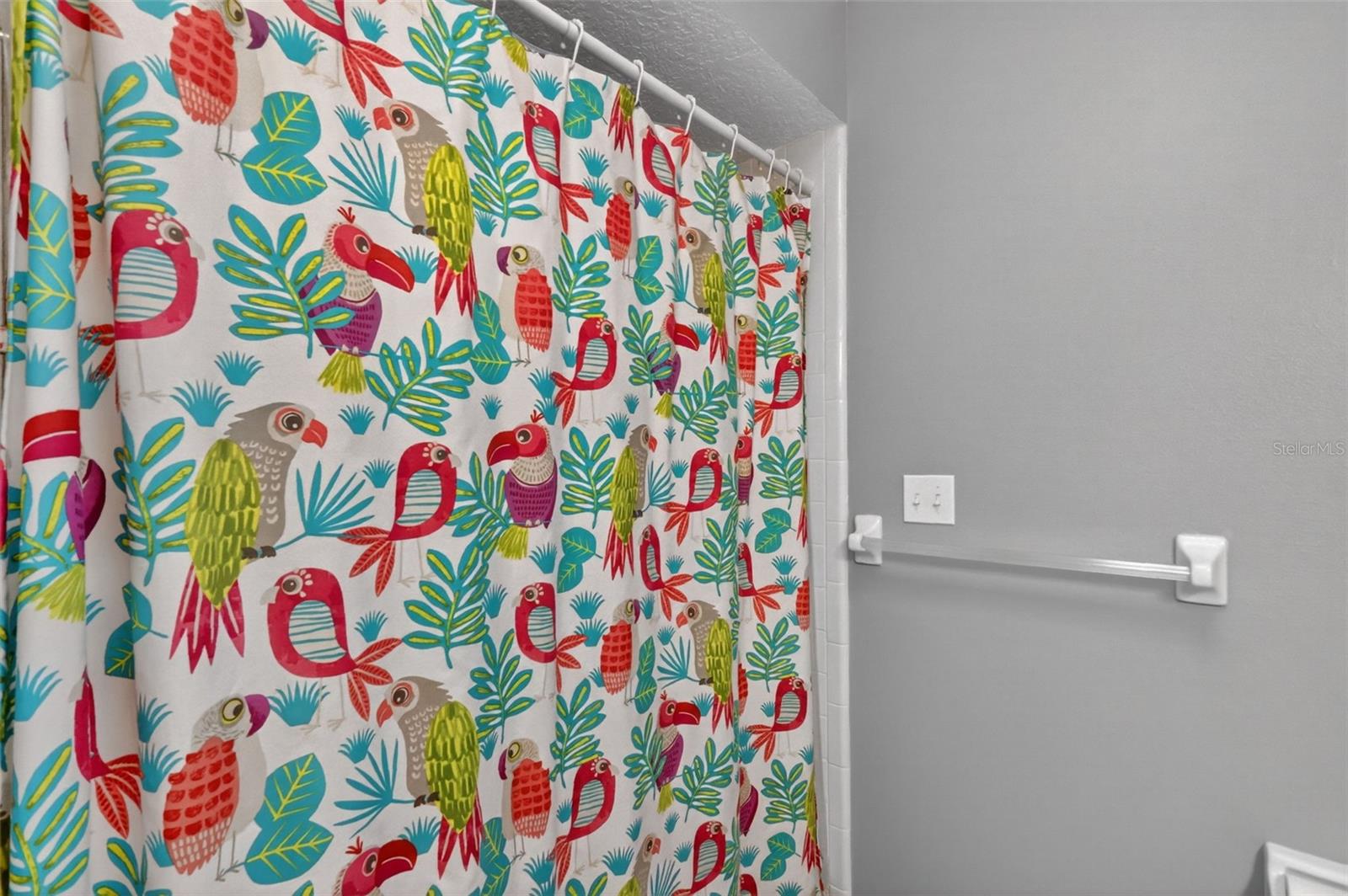 Image 21 of 36 For 14823 Green Valley Boulevard