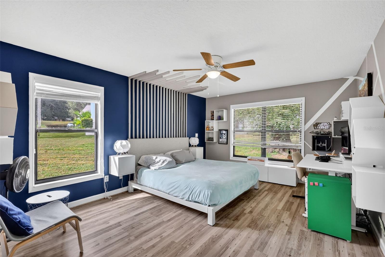 Image 22 of 36 For 14823 Green Valley Boulevard