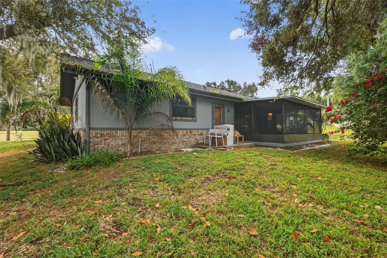 Image 32 of 36 For 14823 Green Valley Boulevard