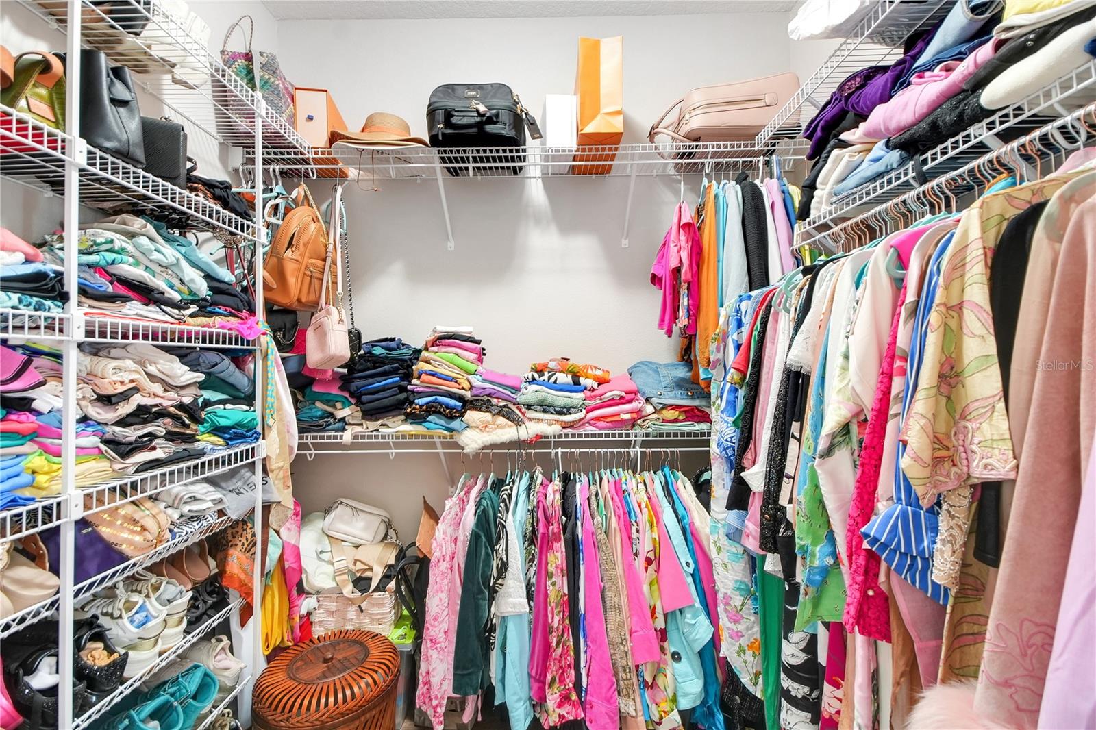 Image 13 of 47 For 4560 Highcrest View