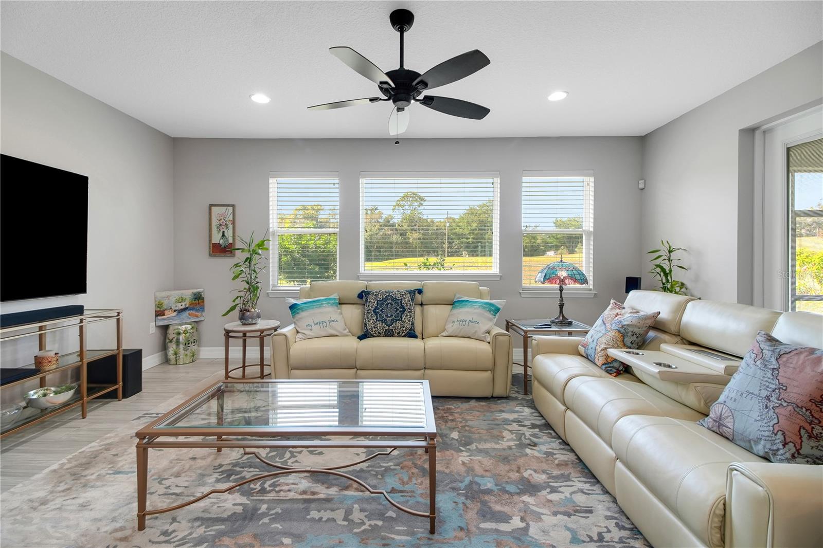 Image 17 of 47 For 4560 Highcrest View