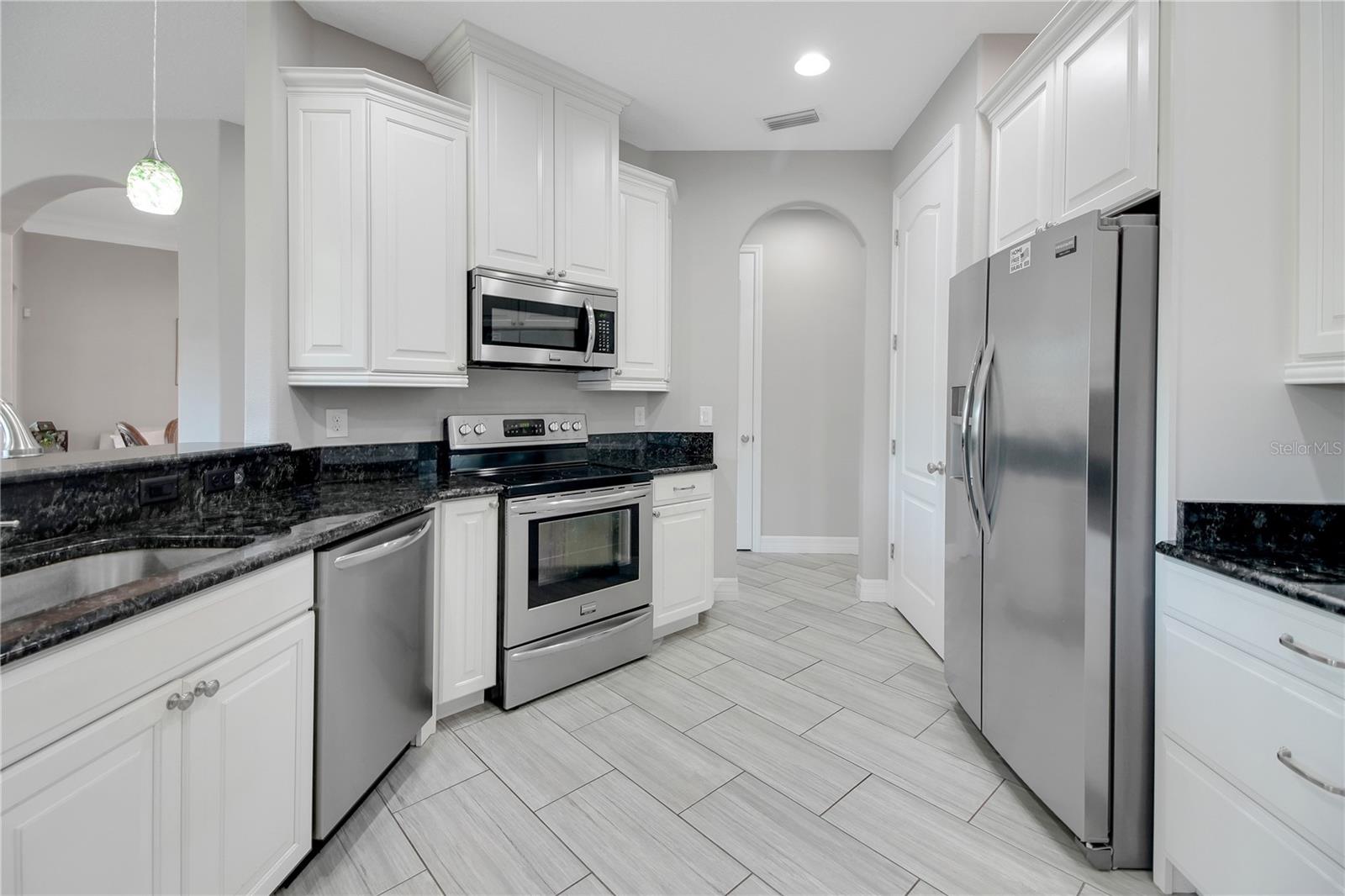 Image 23 of 47 For 4560 Highcrest View