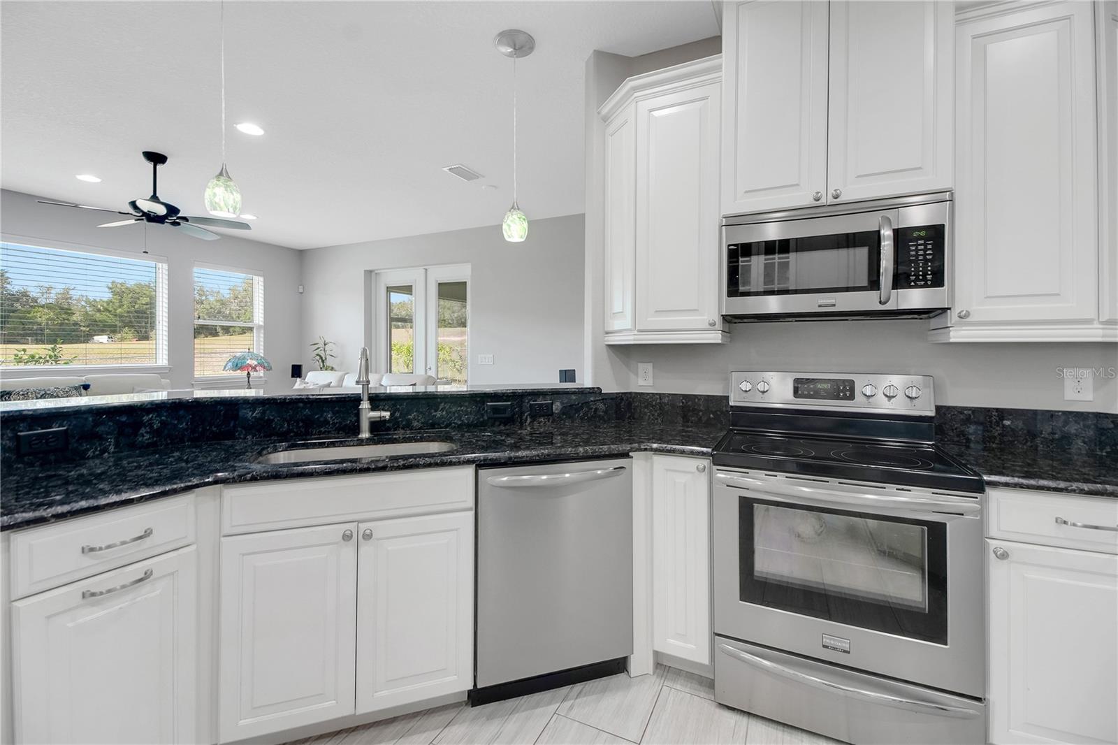 Image 24 of 47 For 4560 Highcrest View