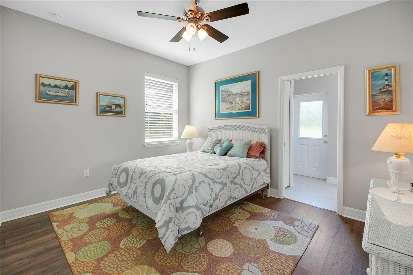 Image 26 of 47 For 4560 Highcrest View