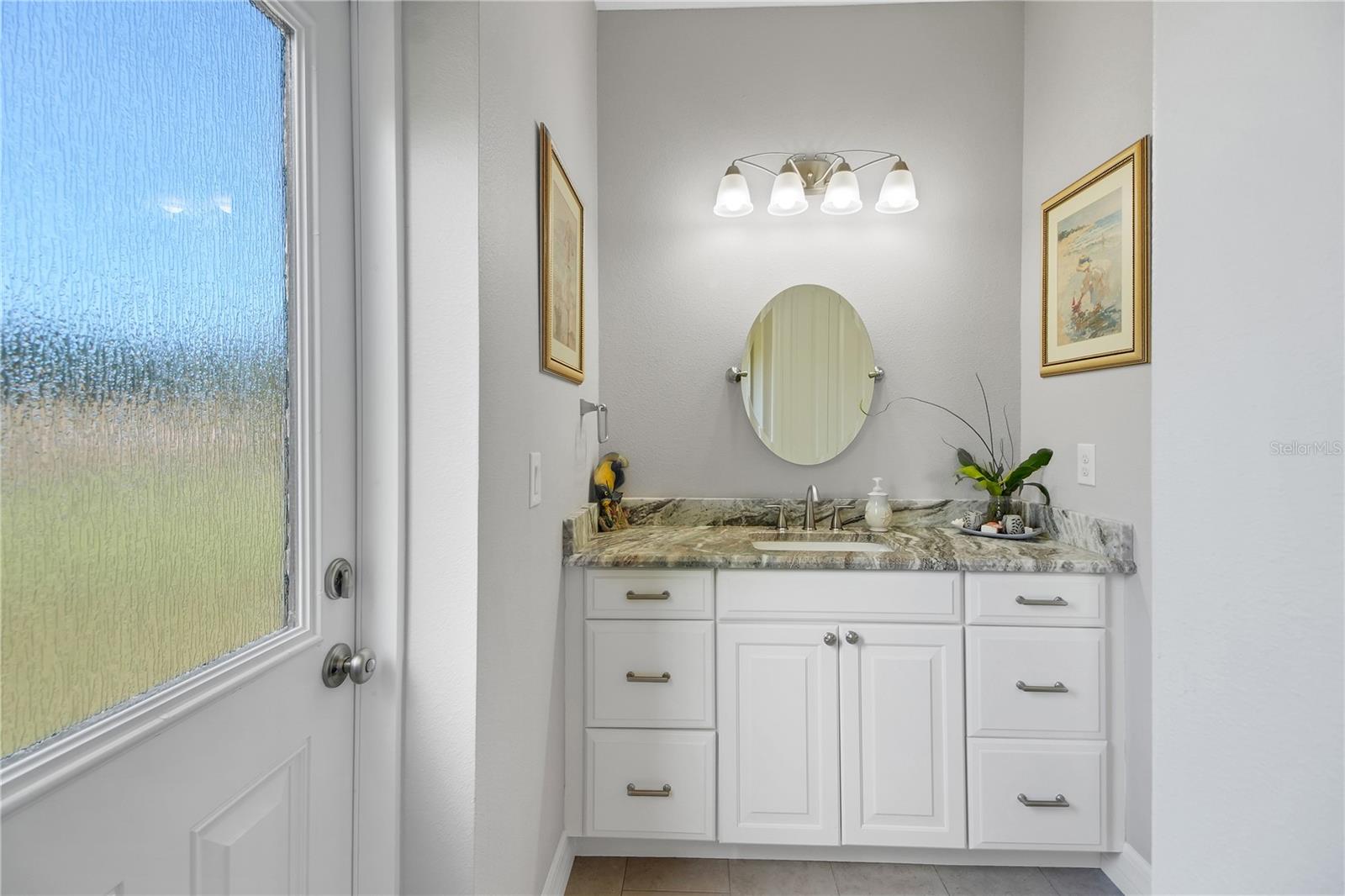 Image 28 of 47 For 4560 Highcrest View