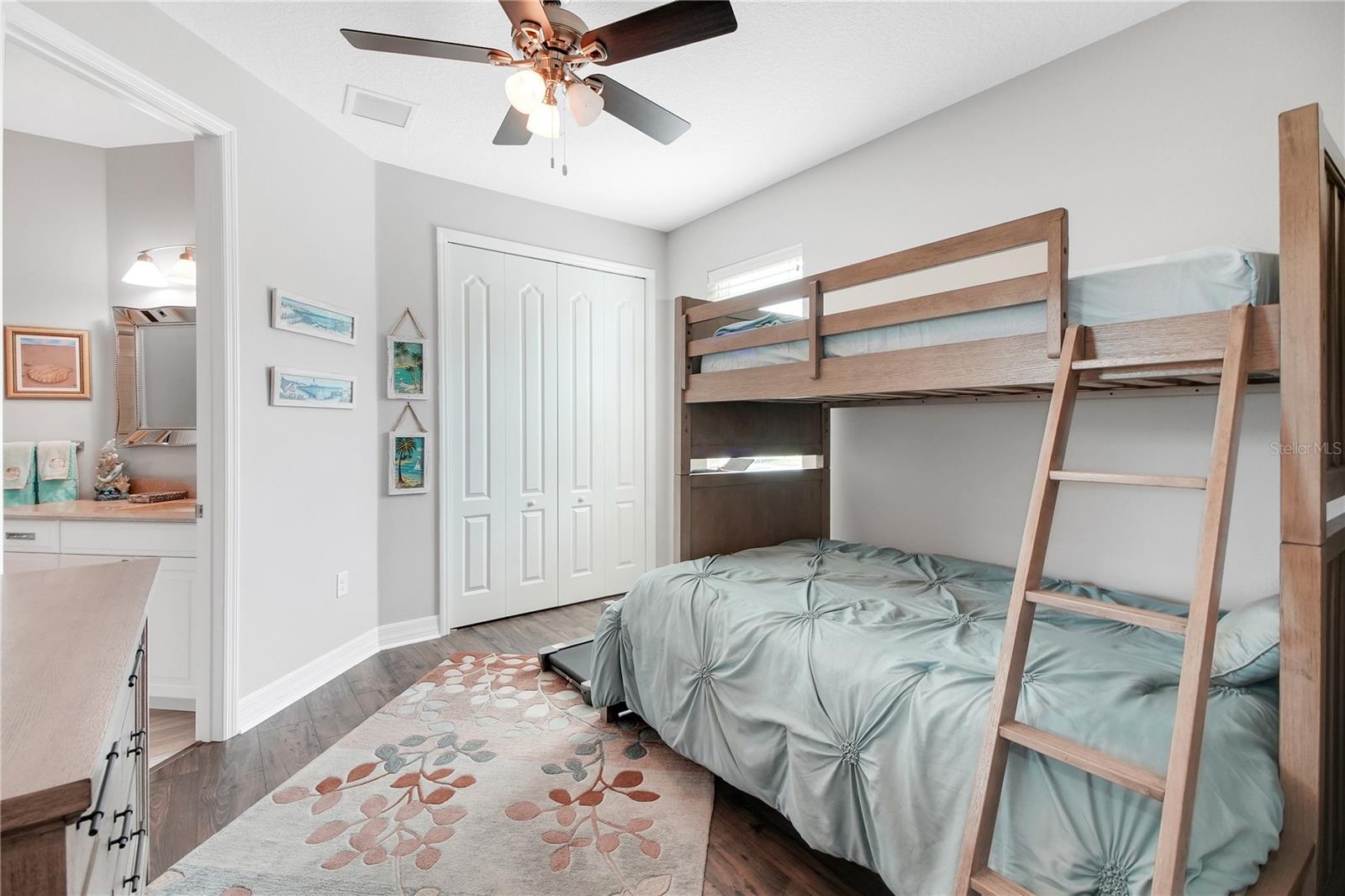 Image 31 of 47 For 4560 Highcrest View