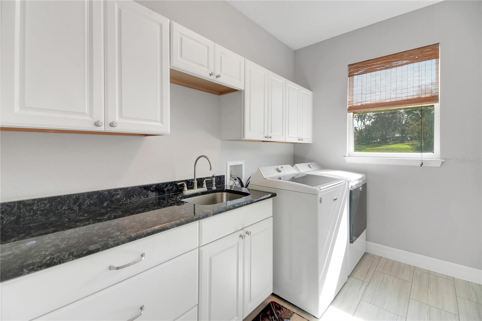 Image 35 of 47 For 4560 Highcrest View