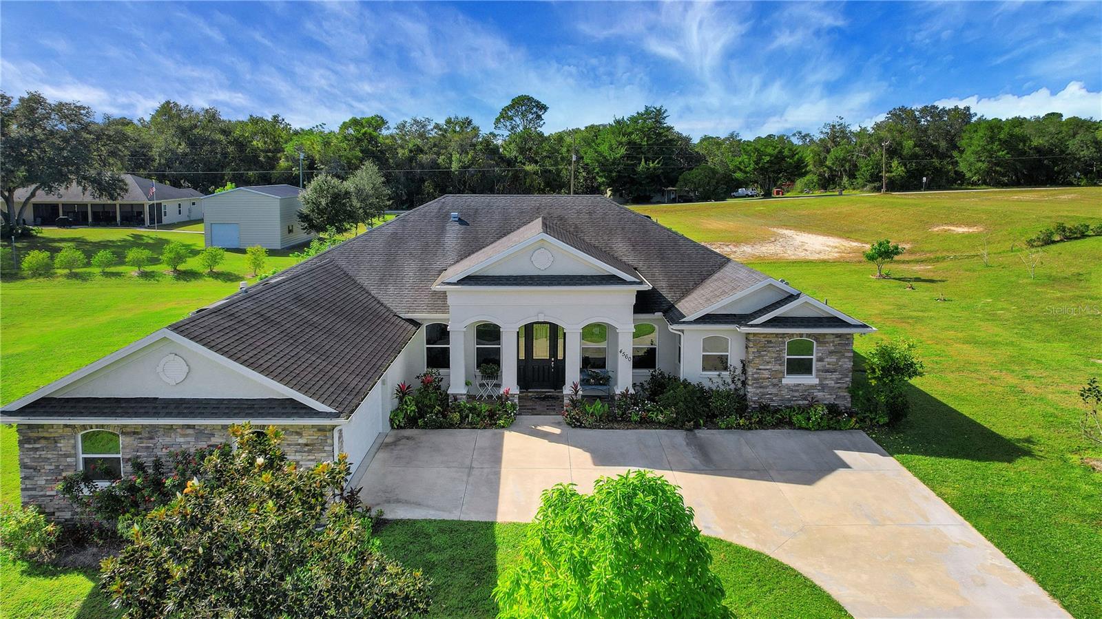 Image 4 of 47 For 4560 Highcrest View