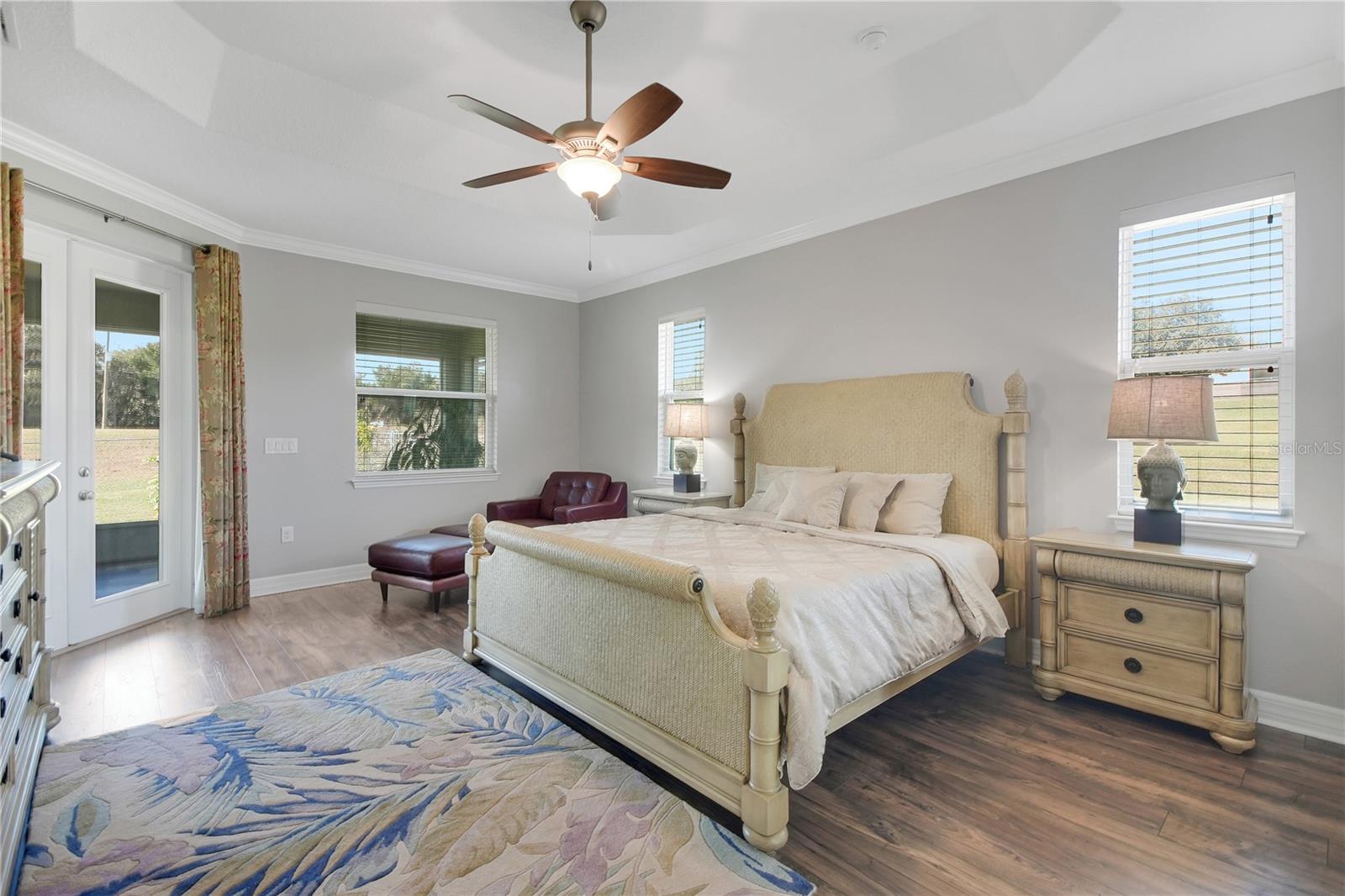 Image 8 of 47 For 4560 Highcrest View