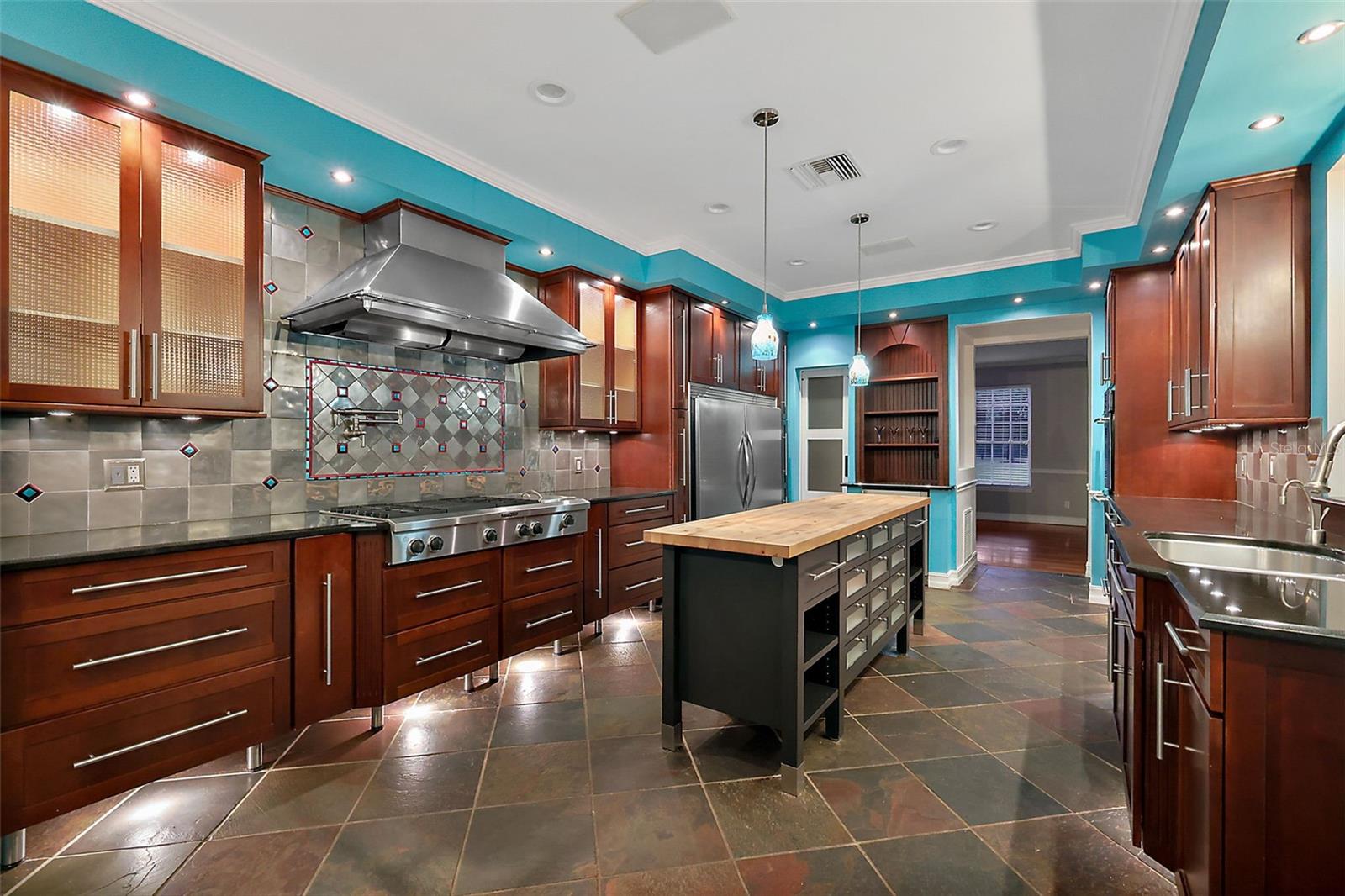 Image 18 of 68 For 28004 Shirley Shores Road