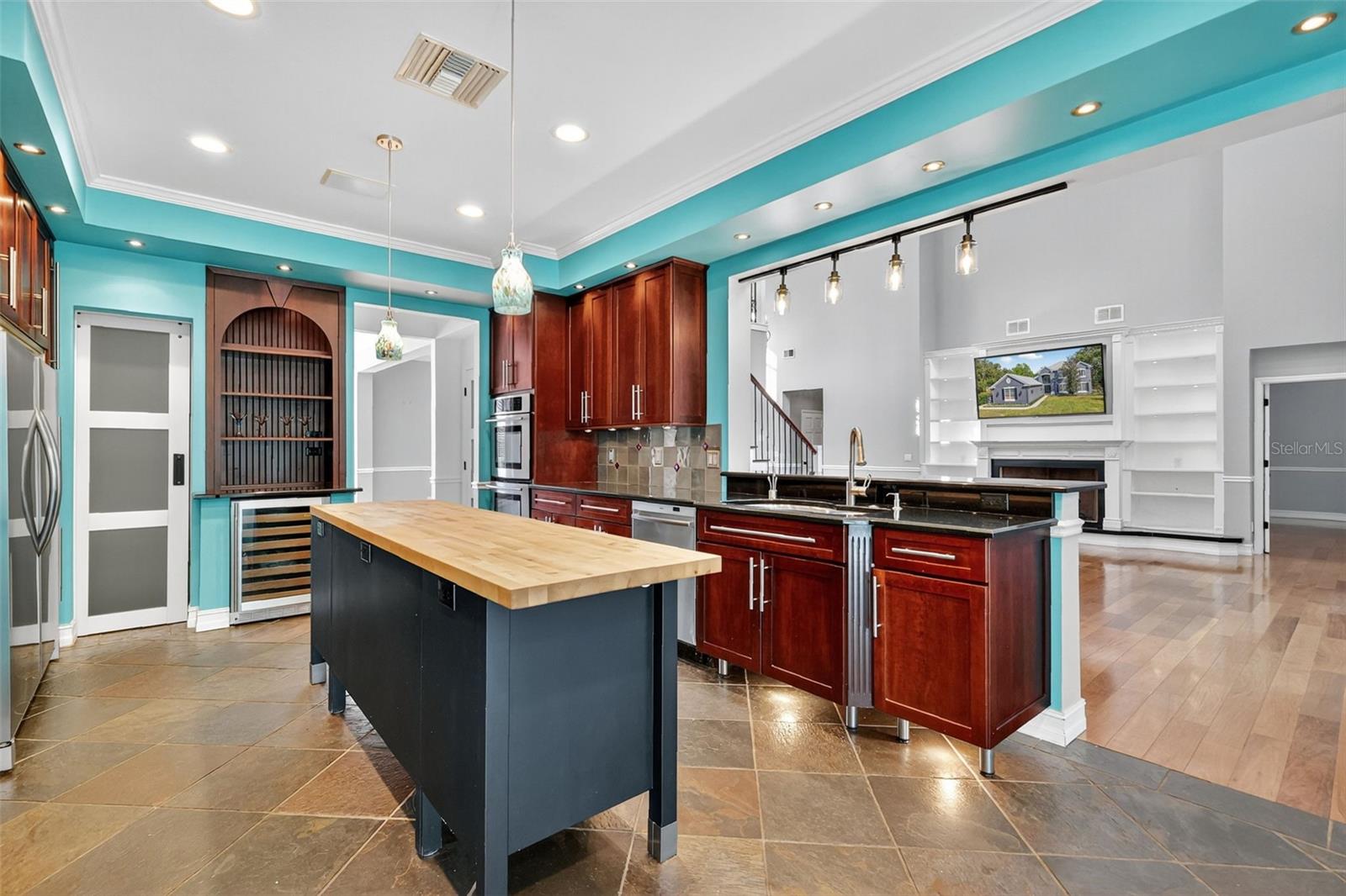 Image 23 of 68 For 28004 Shirley Shores Road