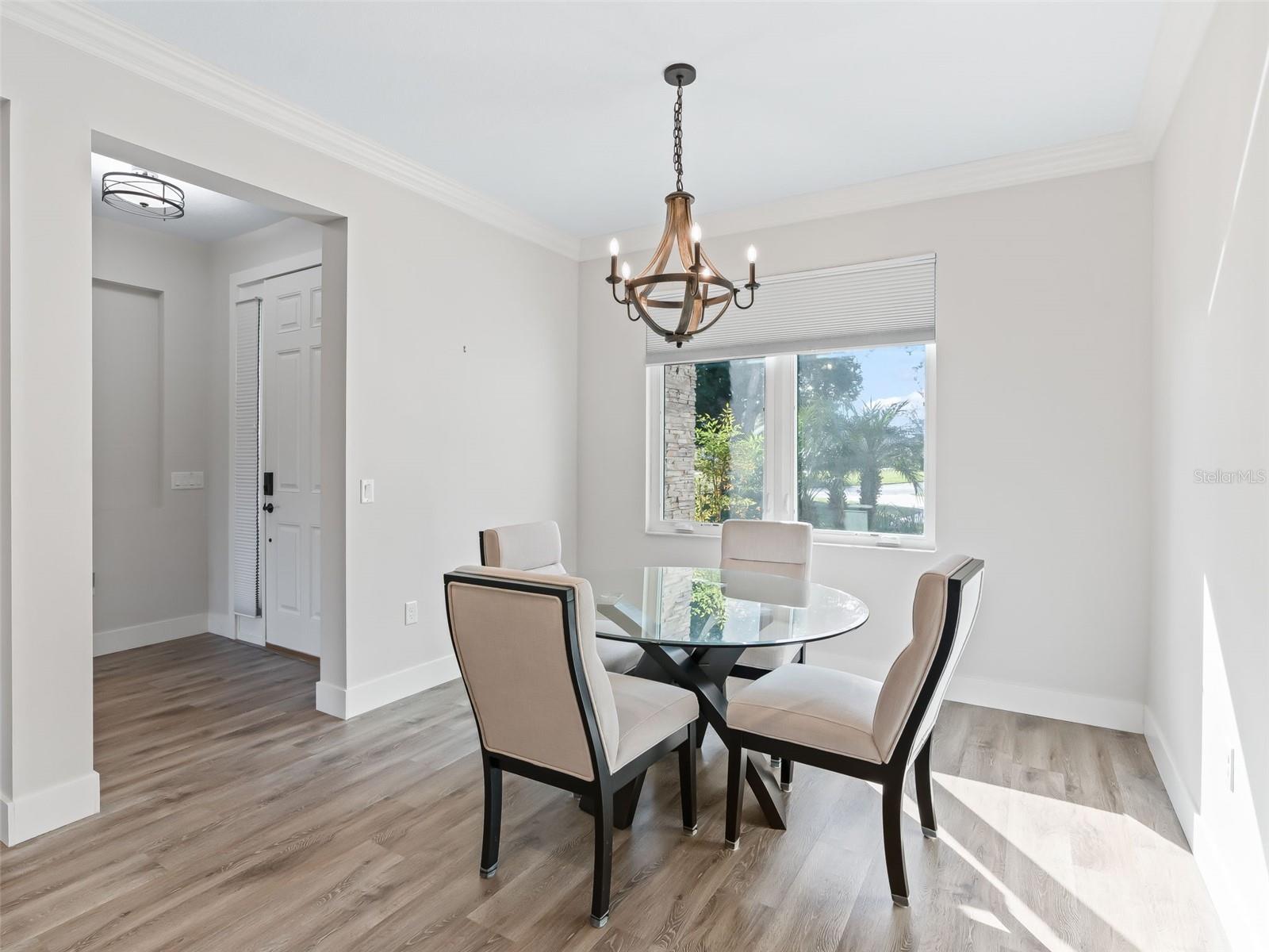 Image 22 of 62 For 562 Dowling Circle