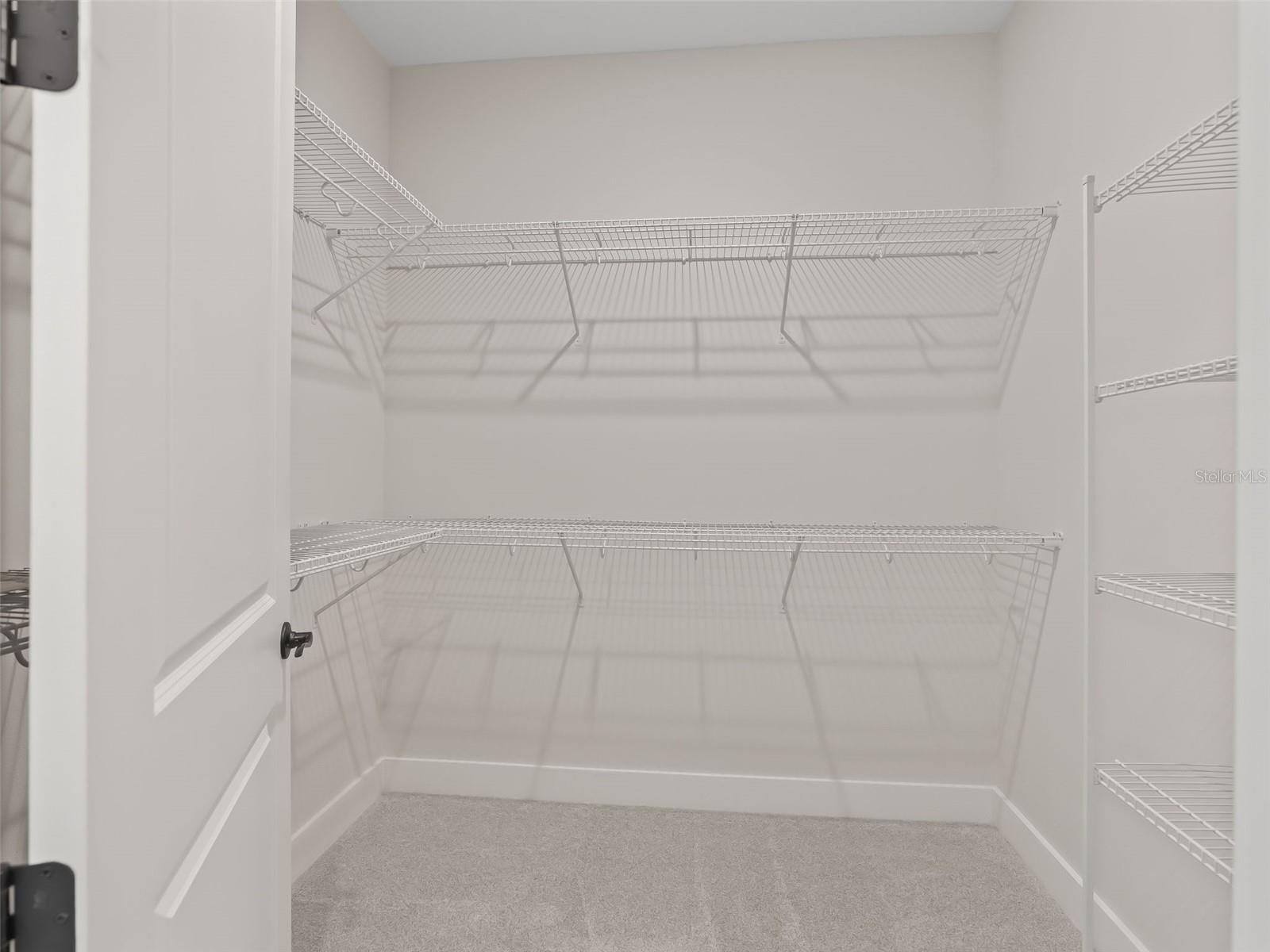 Image 30 of 62 For 562 Dowling Circle