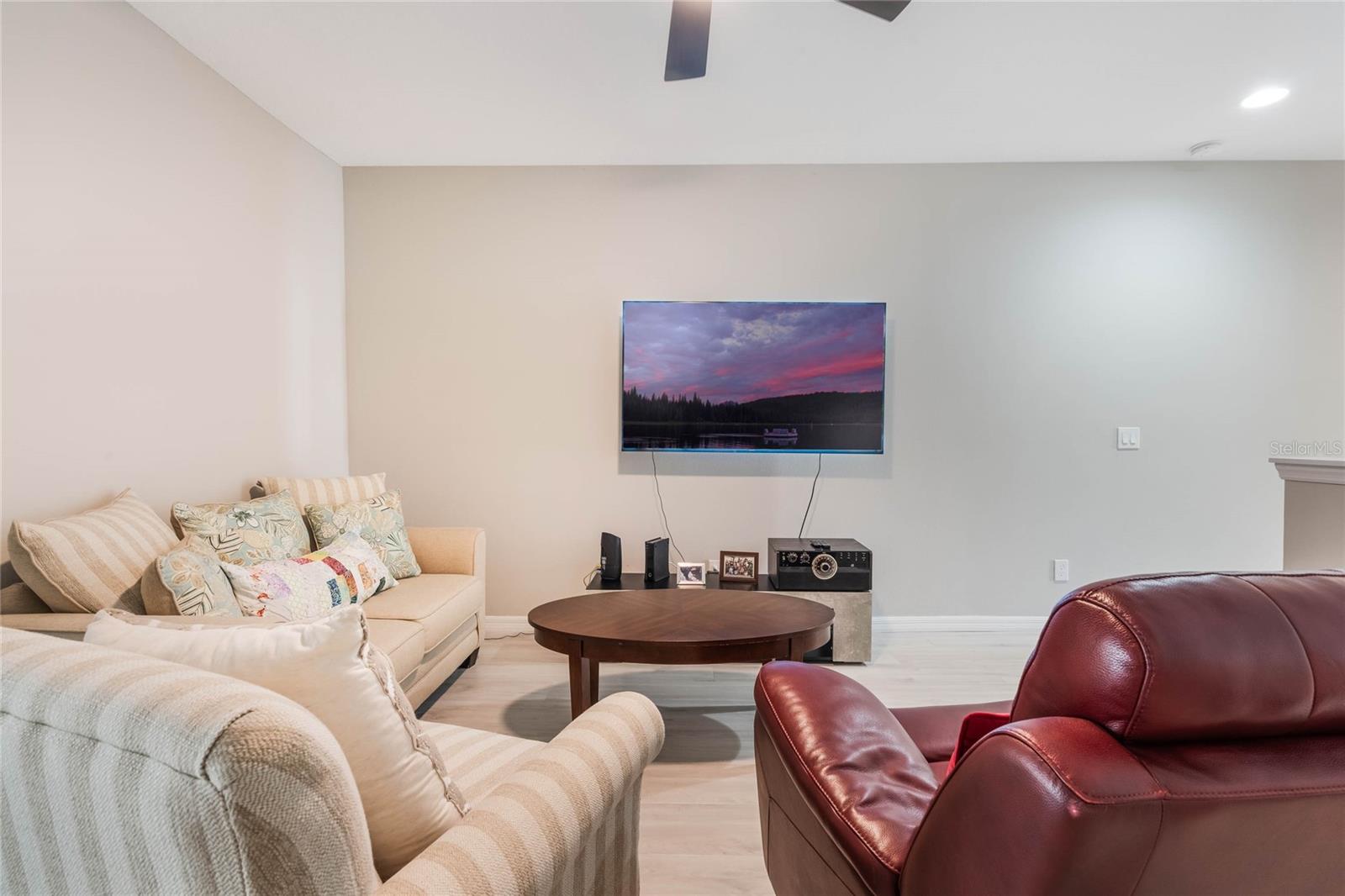 Image 15 of 44 For 17523 Promenade Drive