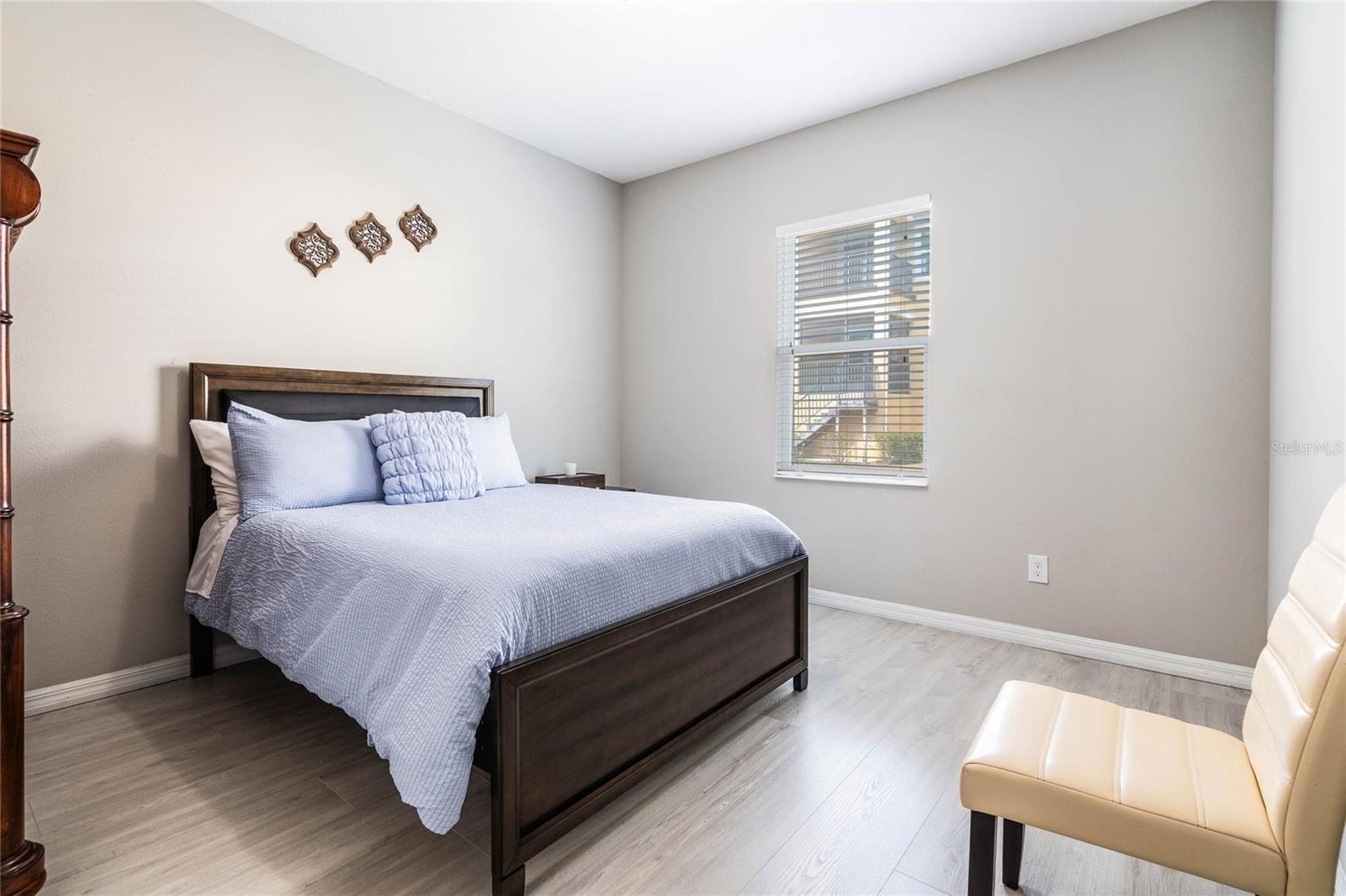 Image 21 of 44 For 17523 Promenade Drive