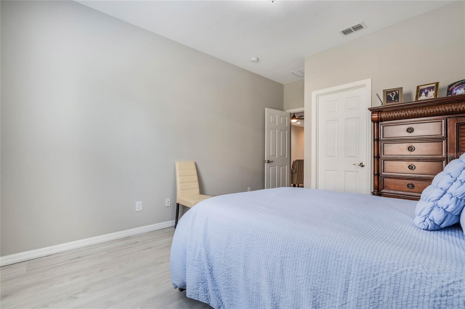 Image 22 of 44 For 17523 Promenade Drive