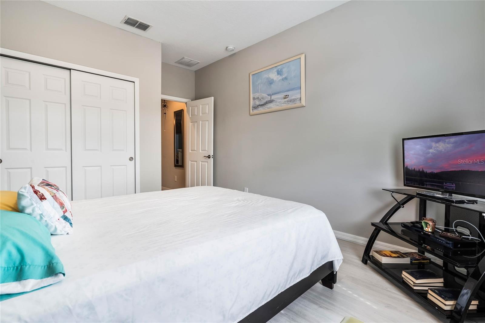 Image 24 of 44 For 17523 Promenade Drive