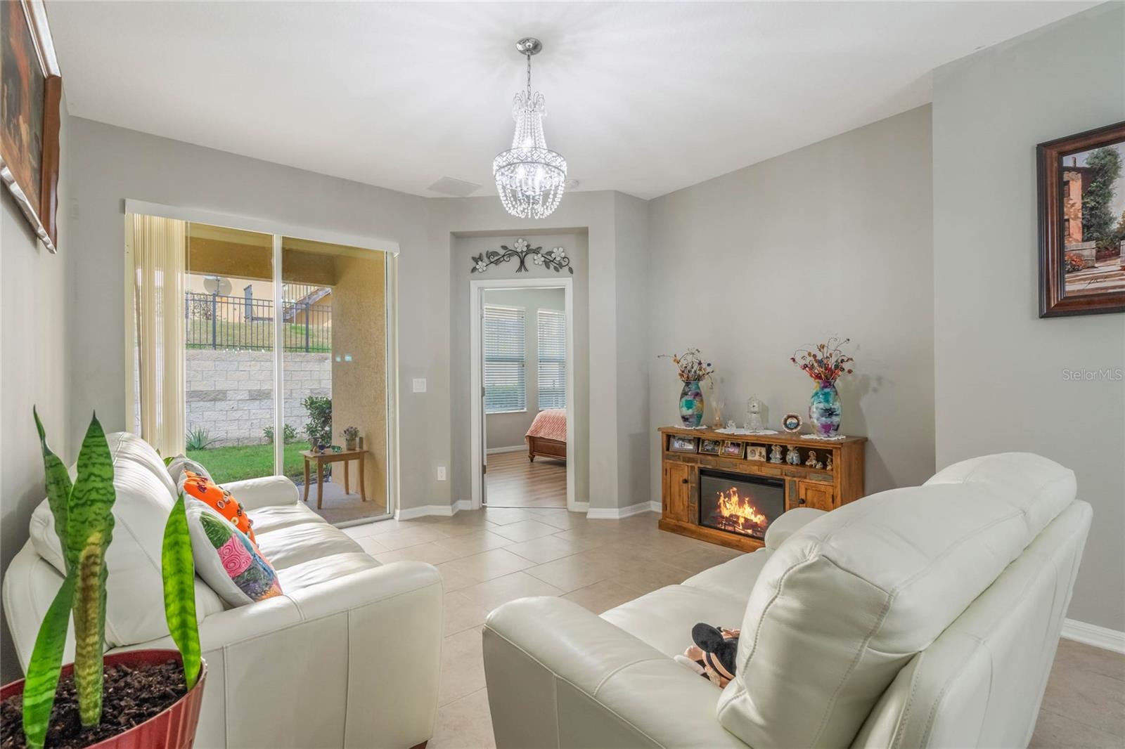 Image 5 of 44 For 17523 Promenade Drive