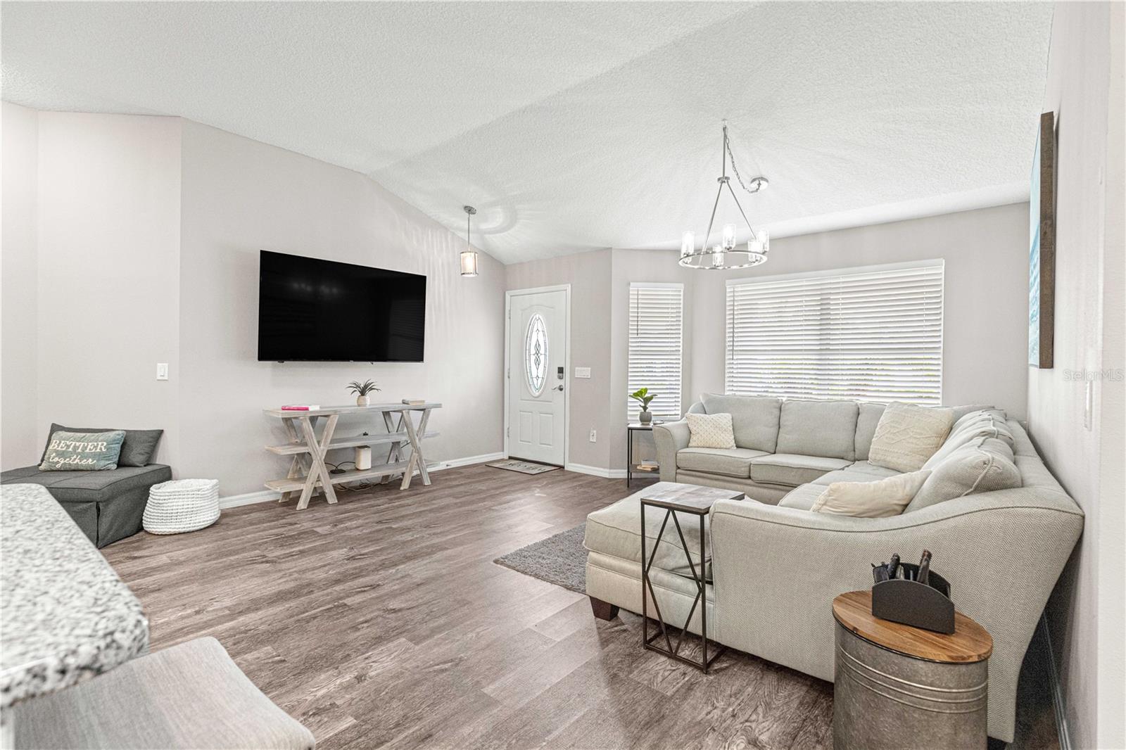 Image 4 of 22 For 1505 Alcaraz Place