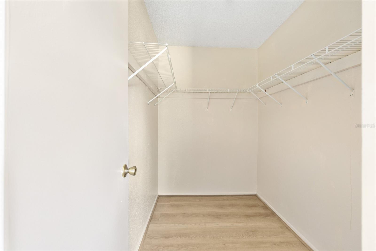 Image 12 of 17 For 21 Spring Loop Circle