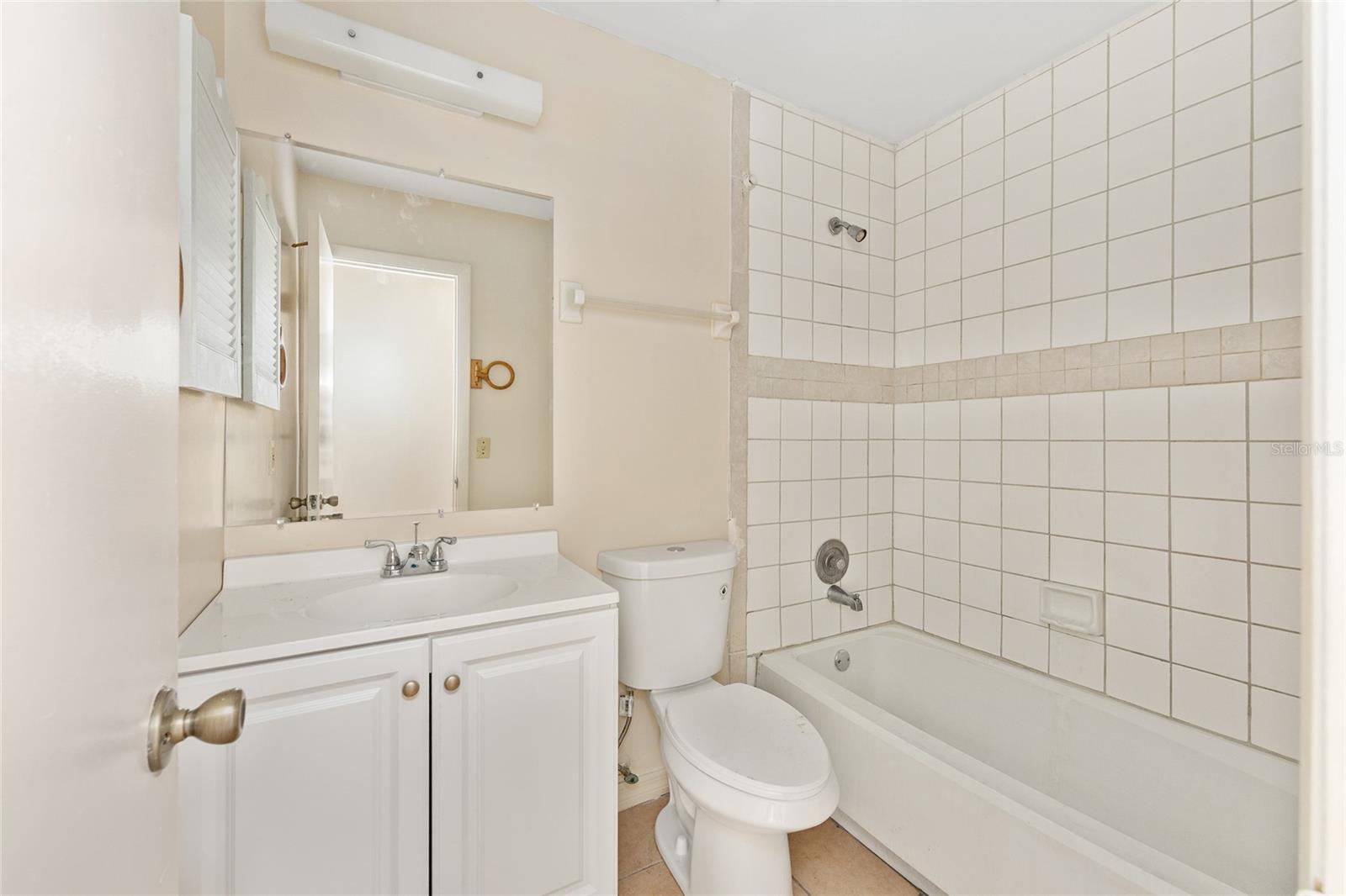 Image 13 of 17 For 21 Spring Loop Circle