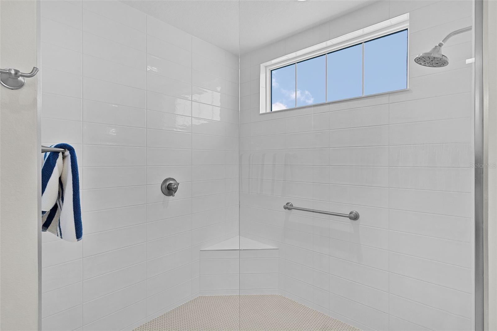 Image 23 of 58 For 772 Shivers Loop