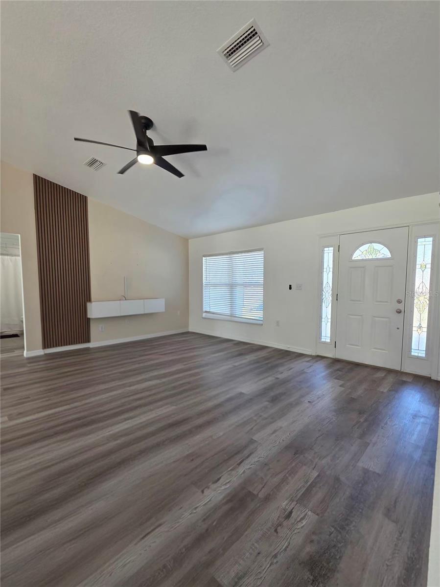 Image 5 of 26 For 5390 8th Place