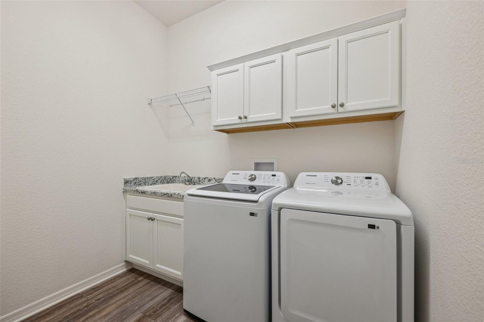 Image 20 of 59 For 2740 Alder Avenue