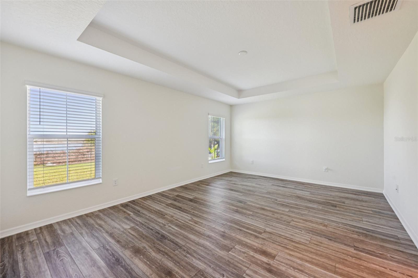 Image 24 of 59 For 2740 Alder Avenue