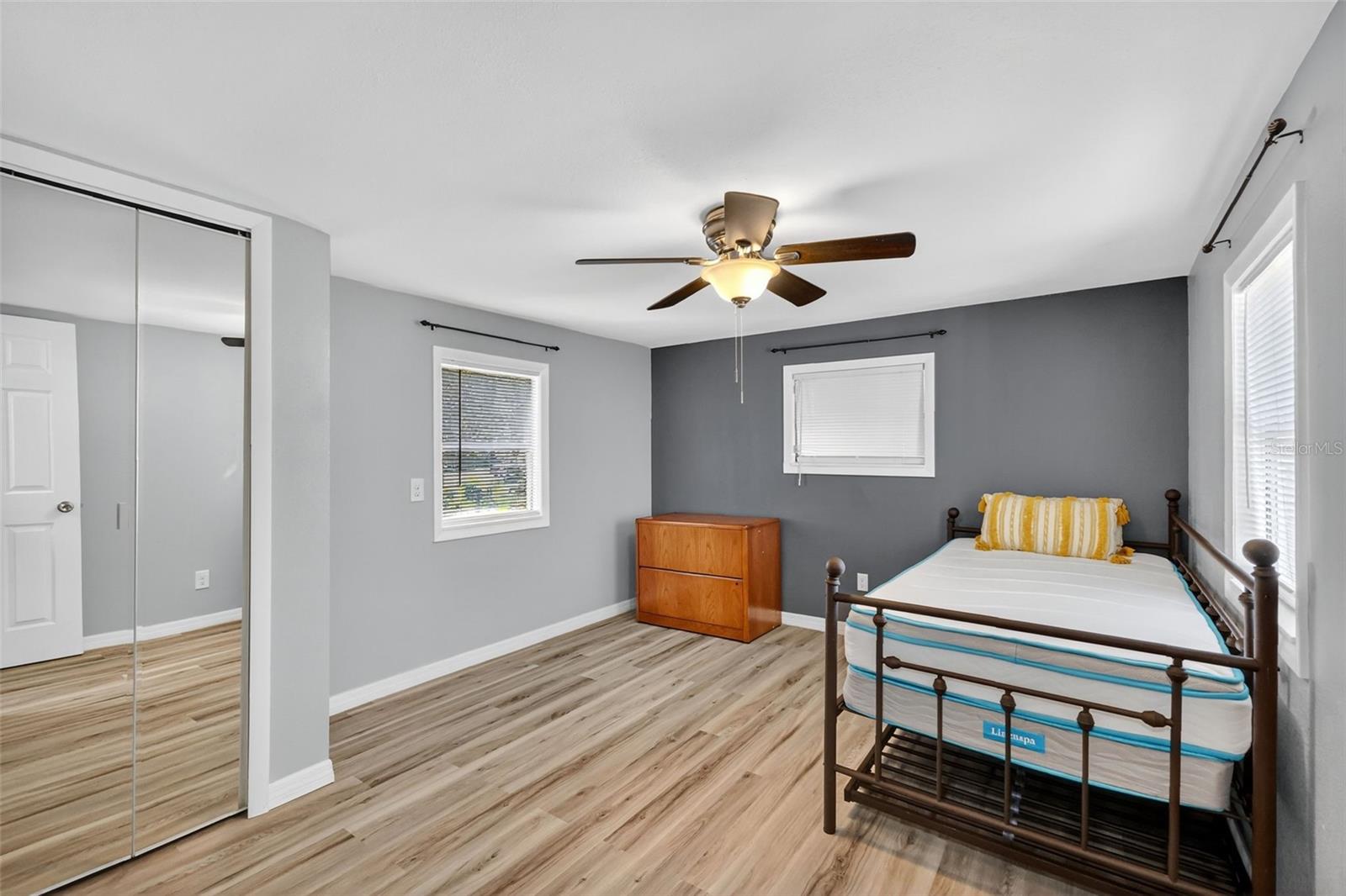 Image 14 of 29 For 10438 130th Place