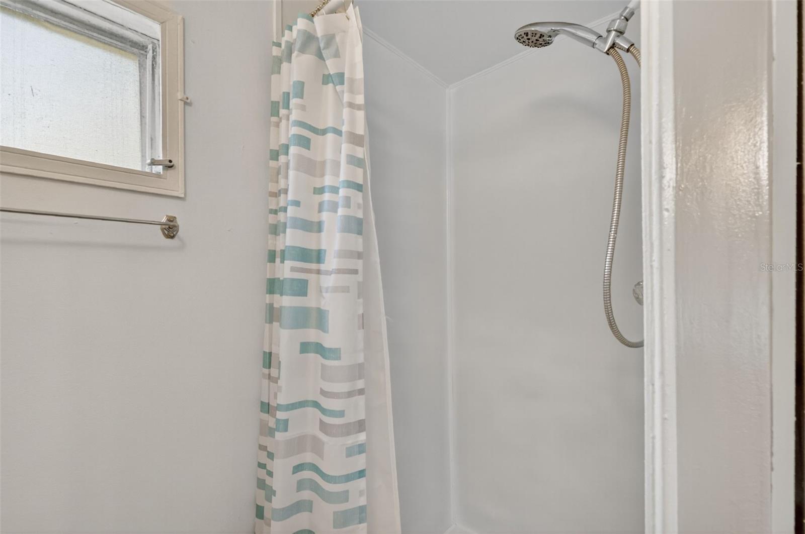 Image 20 of 29 For 10438 130th Place