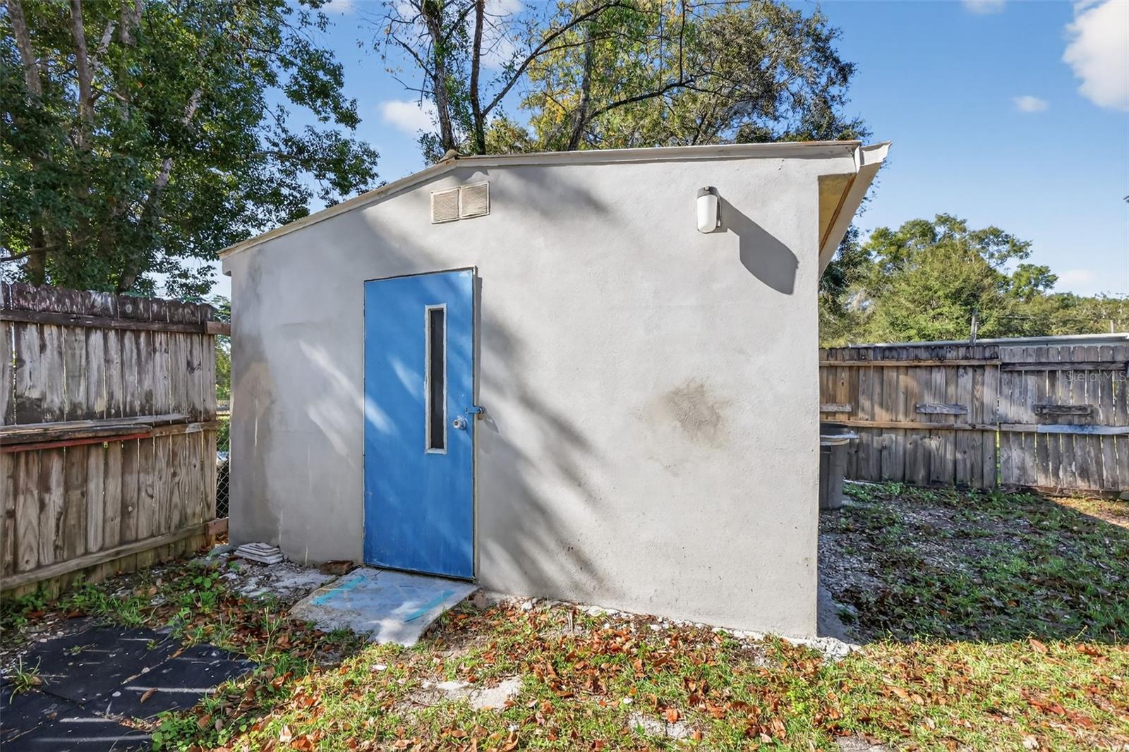 Image 22 of 29 For 10438 130th Place