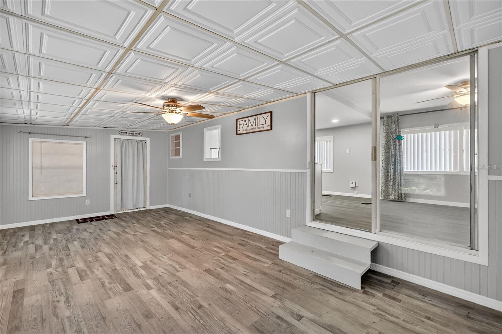 Image 4 of 29 For 10438 130th Place