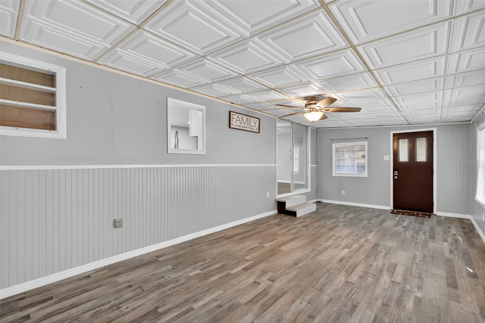 Image 5 of 29 For 10438 130th Place