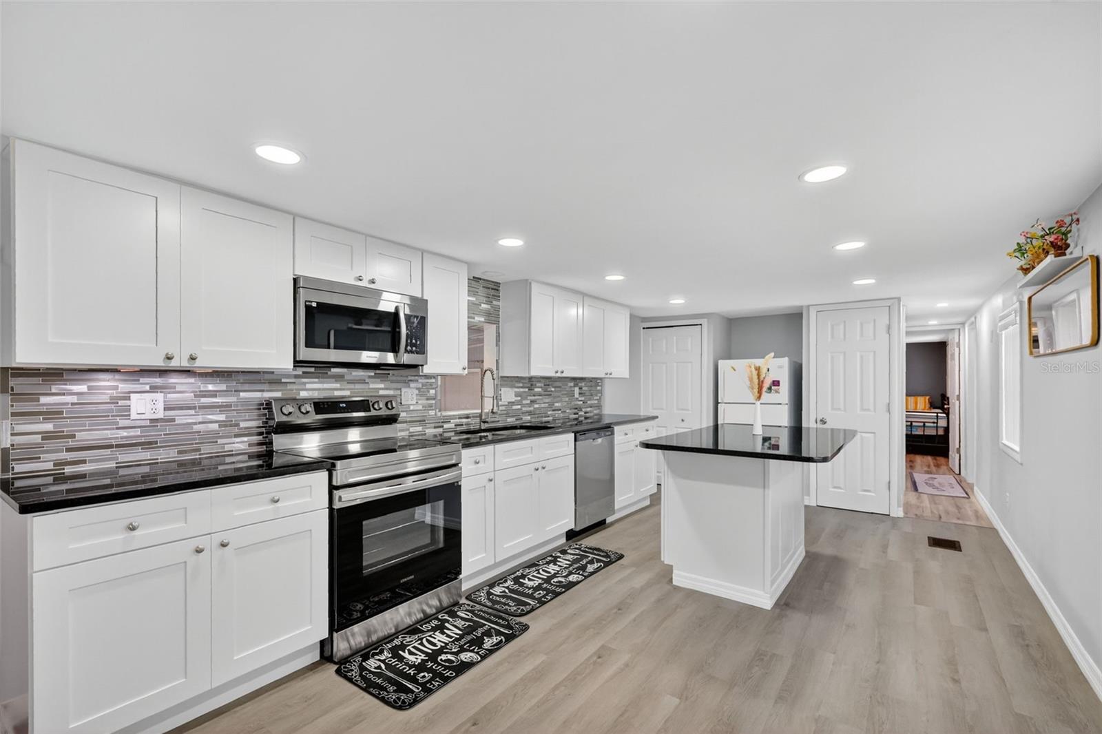 Image 8 of 29 For 10438 130th Place