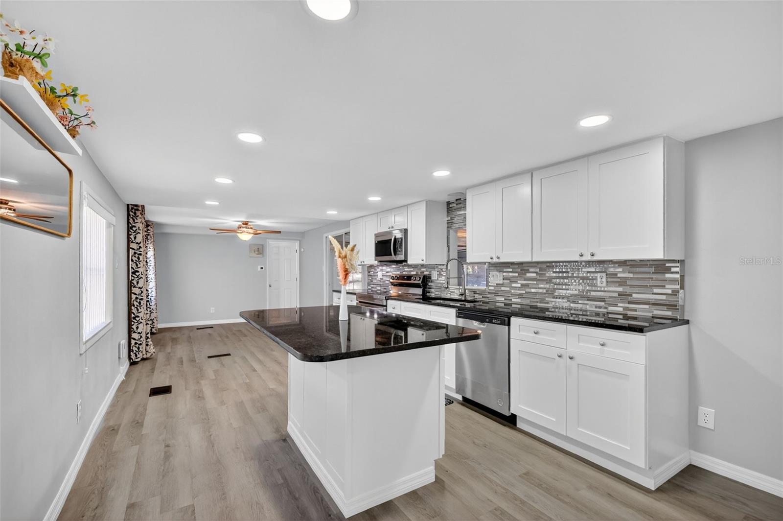 Image 9 of 29 For 10438 130th Place