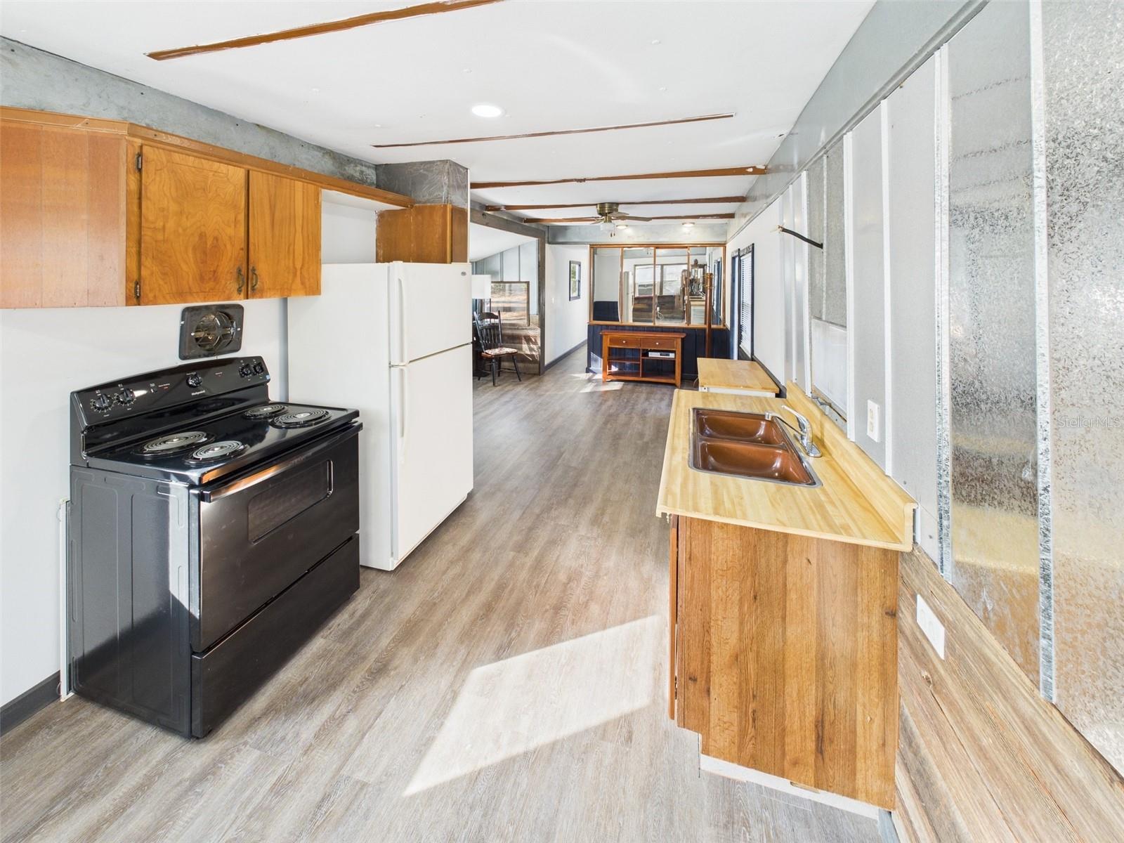 Image 3 of 16 For 9151 196th Avenue