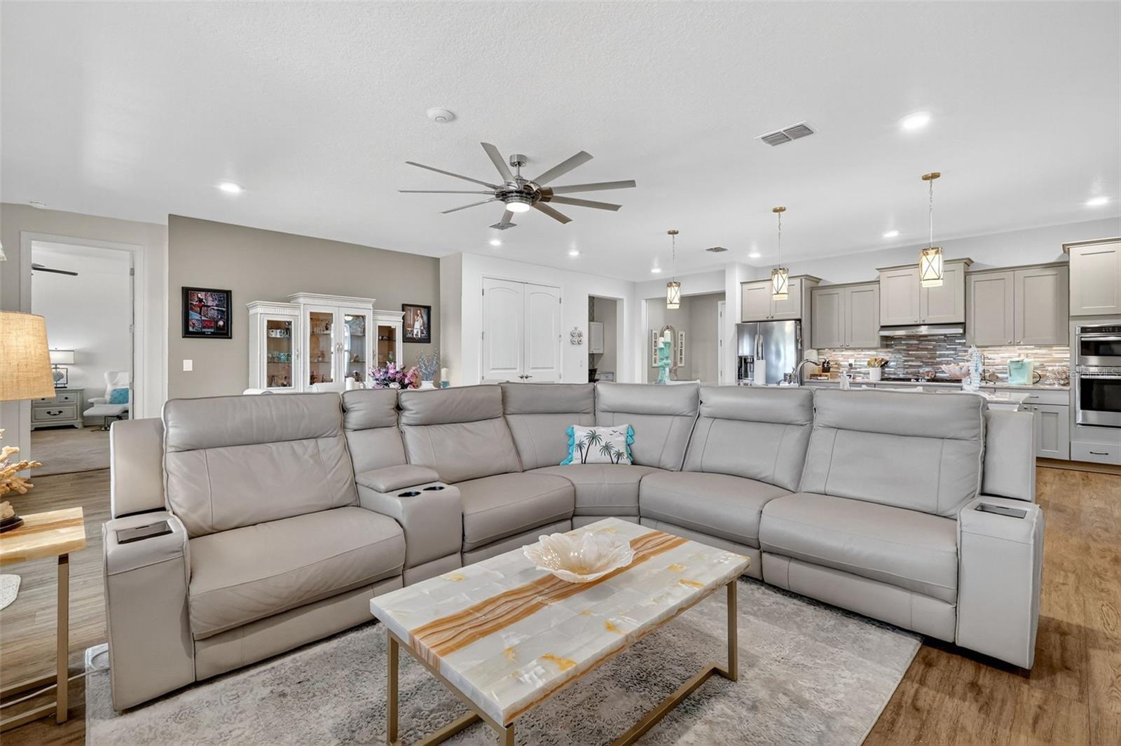 Image 16 of 60 For 8773 103rd Circle