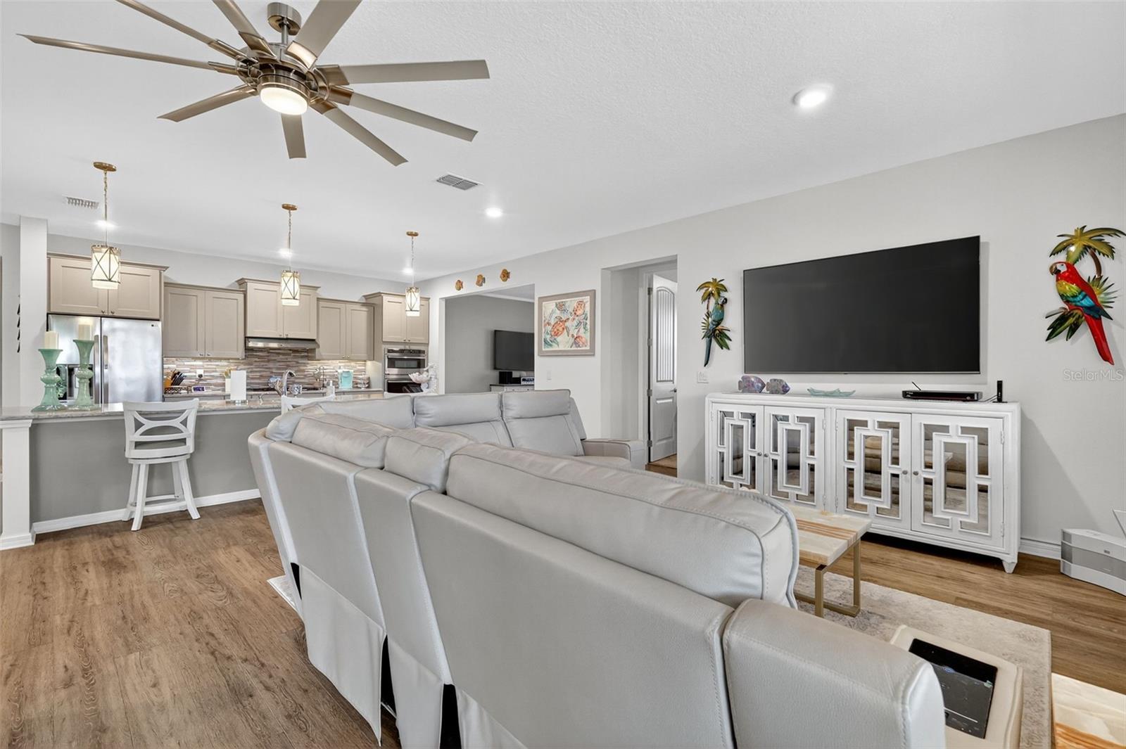 Image 18 of 60 For 8773 103rd Circle