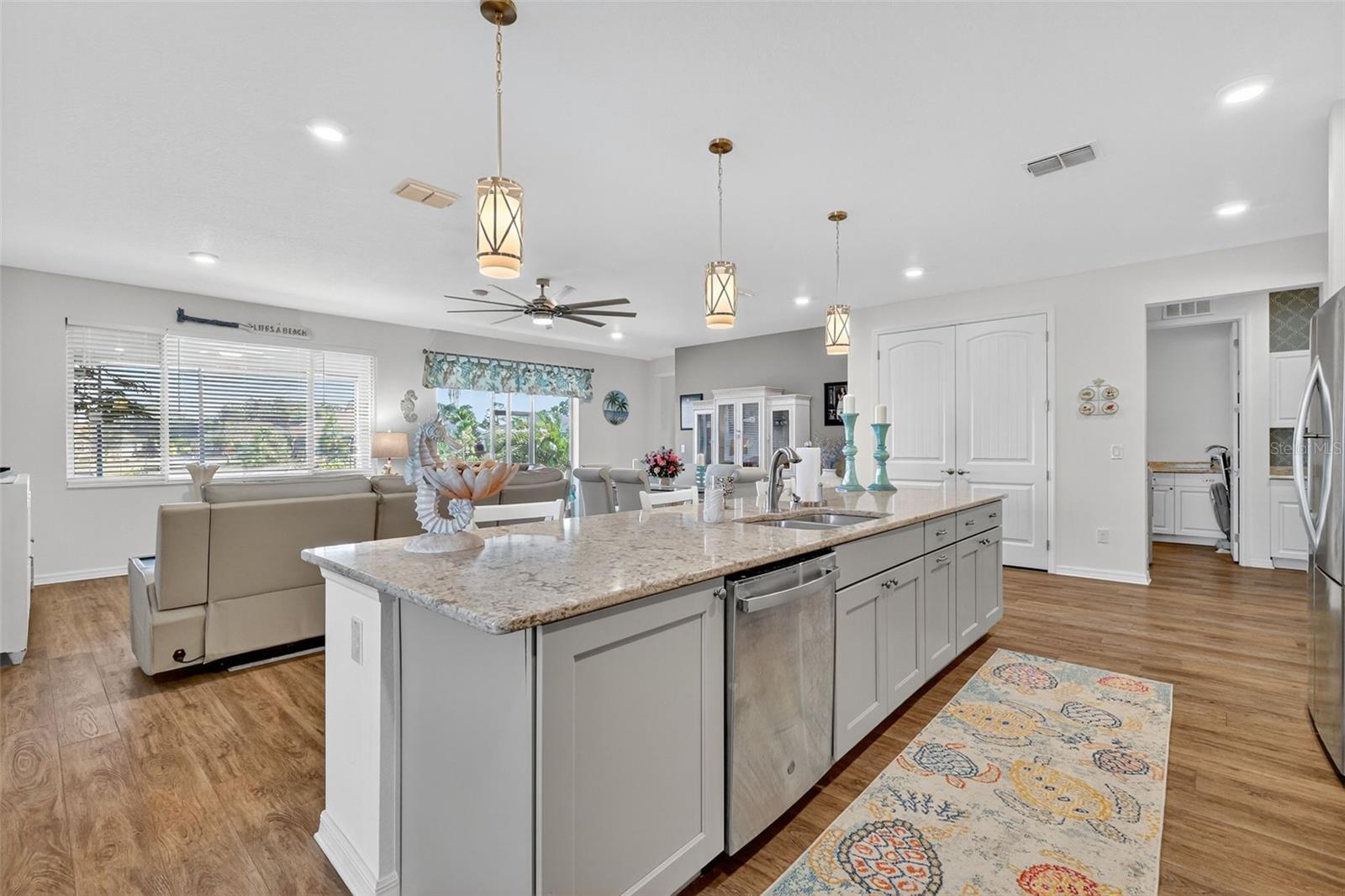 Image 23 of 60 For 8773 103rd Circle