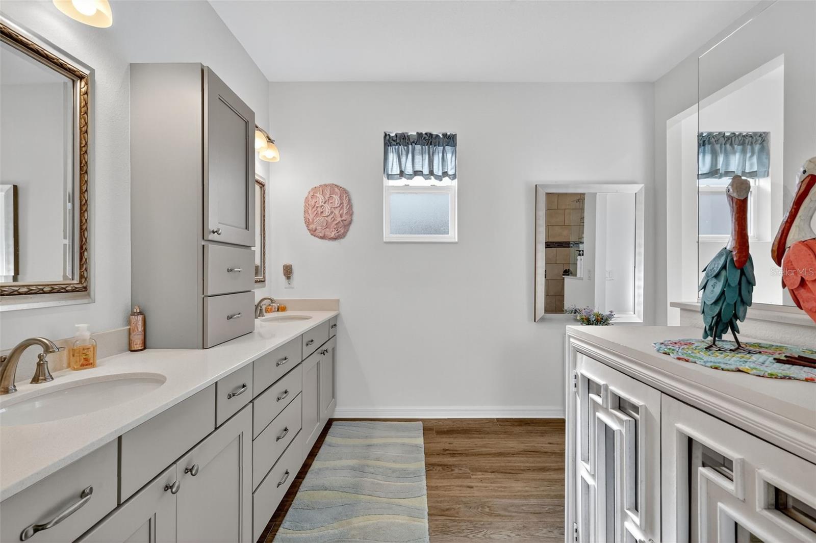 Image 44 of 60 For 8773 103rd Circle