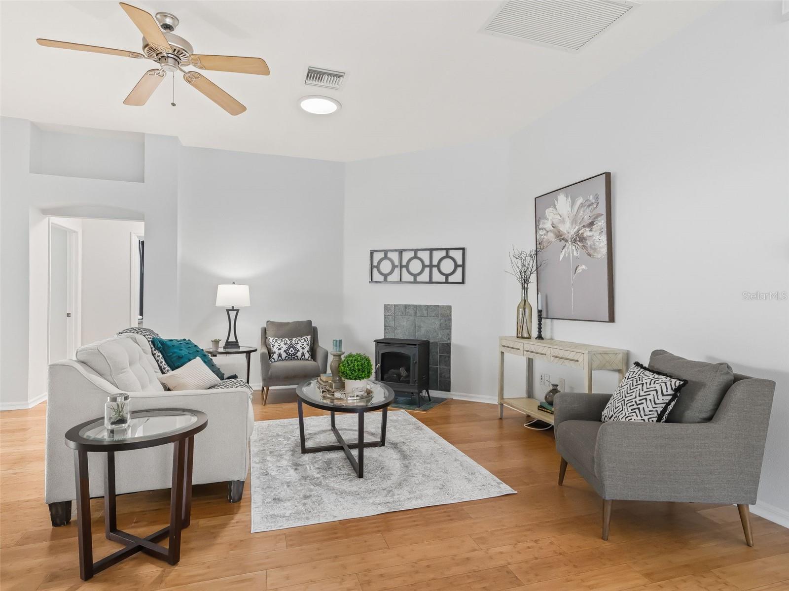 Image 19 of 47 For 17979 89th Rothway Court